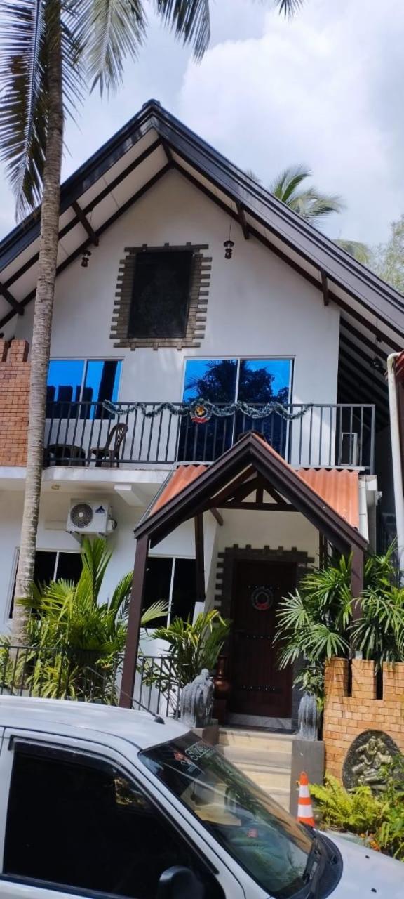 Star Rain Tour Inn Ratnapura Buitenkant foto