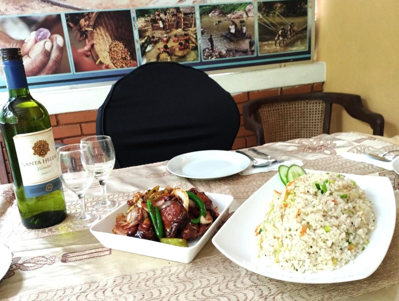 Star Rain Tour Inn Ratnapura Buitenkant foto
